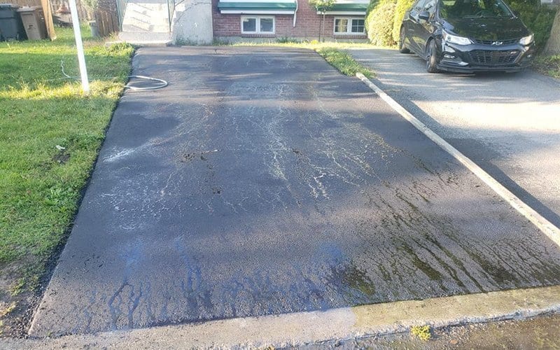 métier009 - Entreprise de pavage et réparation d'asphalte a Laval