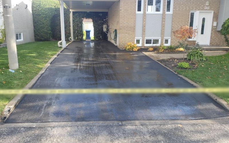 recouvrement asphalte - Entreprise de pavage et réparation d'asphalte a Laval